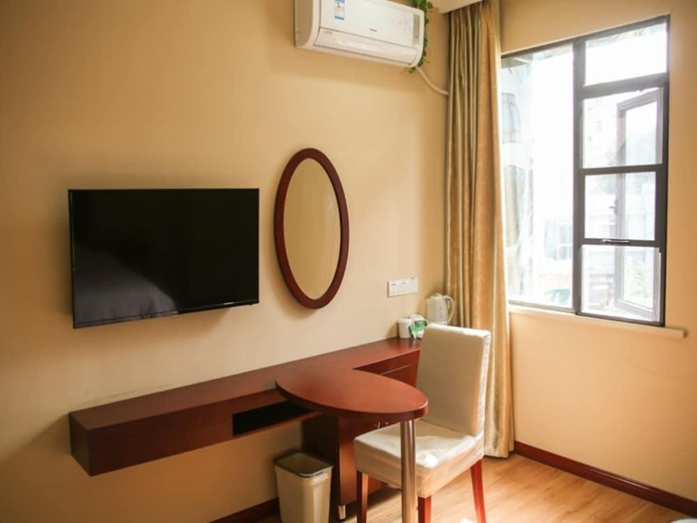 Greentree Inn Jiangsu Zhenjiang Dingmao Industrial Park Wode Square Express Hotel Ngoại thất bức ảnh