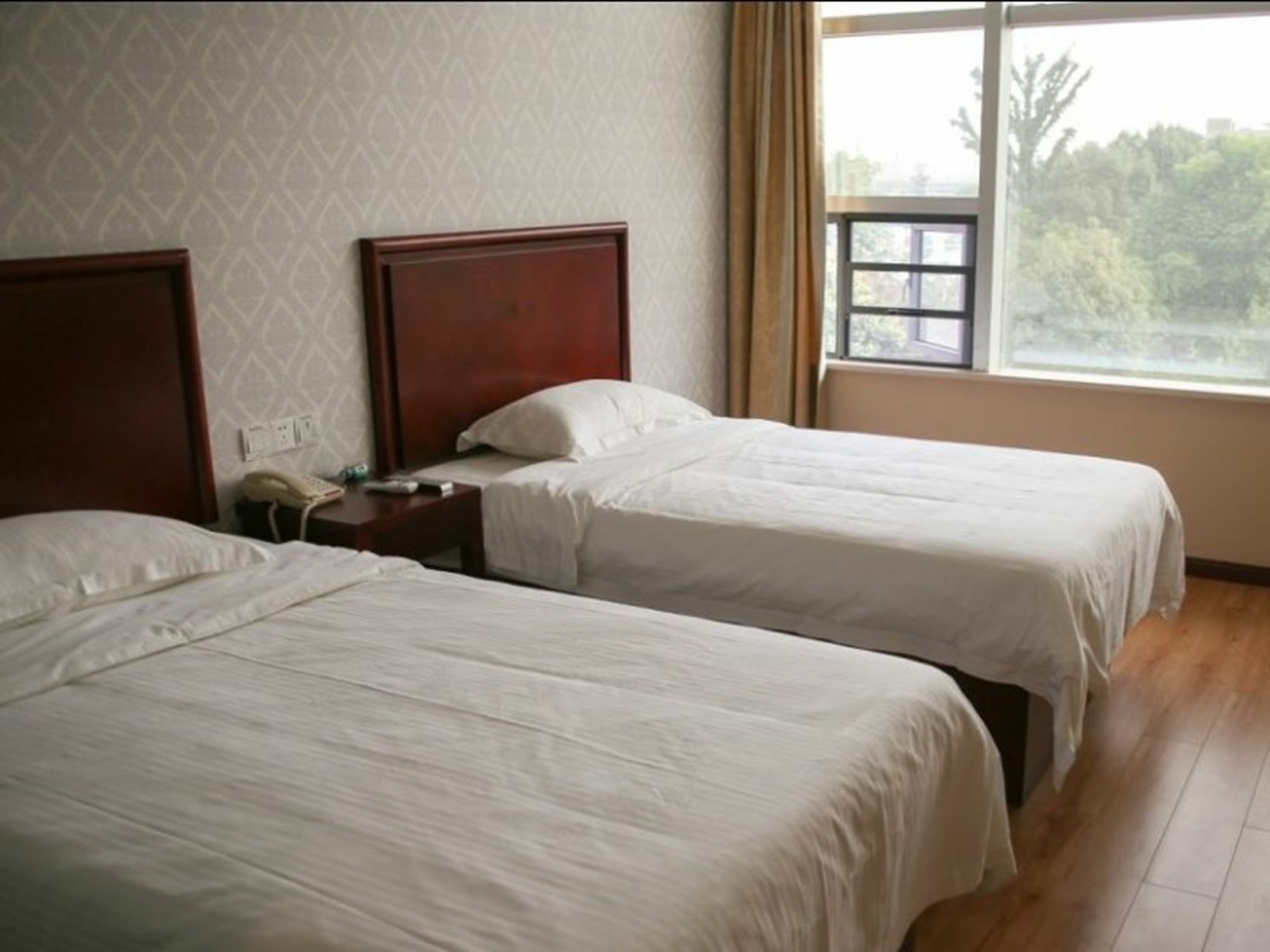 Greentree Inn Jiangsu Zhenjiang Dingmao Industrial Park Wode Square Express Hotel Ngoại thất bức ảnh